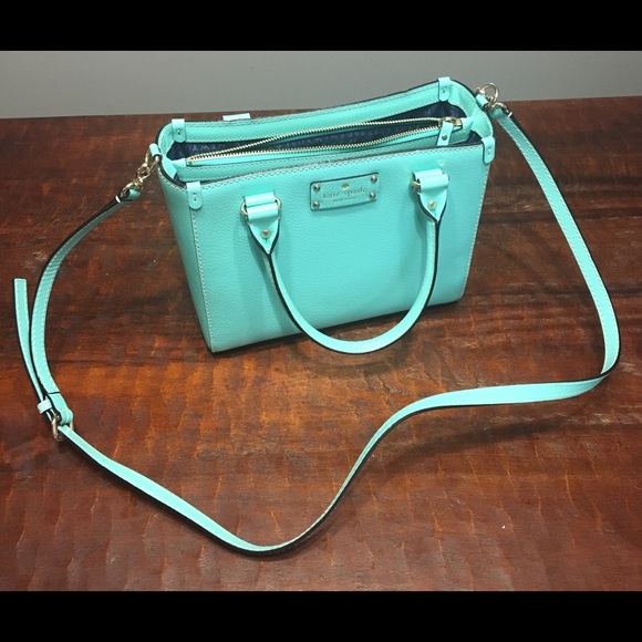 SOLD - Kate Spade Wellesley Small Quinn Crossbody - Picture 4 of 4